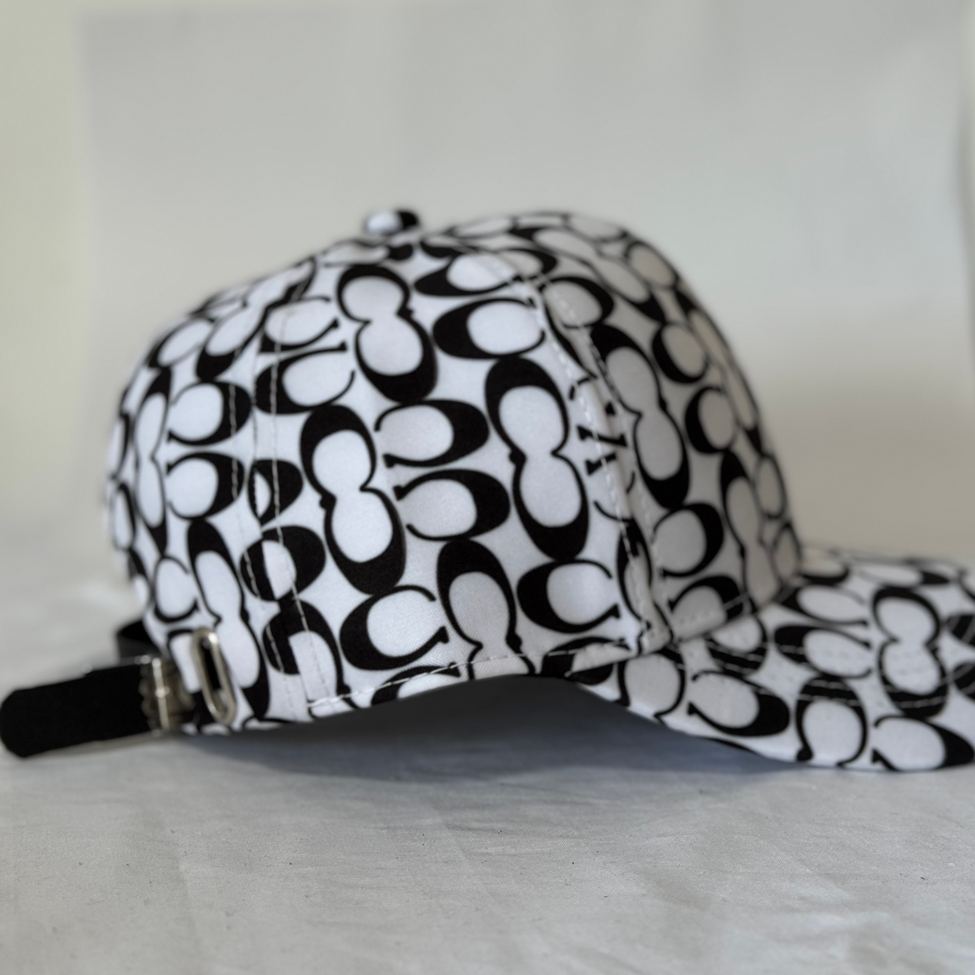 Coach Monograma Blanco y Negro